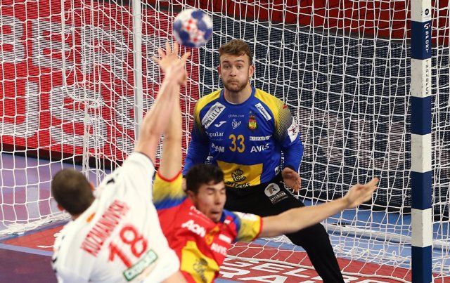 Los Hispanos aplastan a Macedonia, Europeo de balonmano