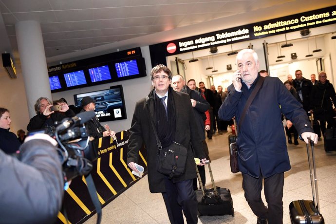 Puigdemont llega al aeropuerto de Copenhague