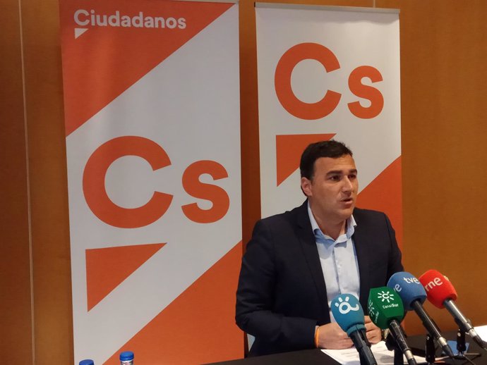 Carlos Hernández White ciudadanos CS Málaga portavoz parlamentario andaluz