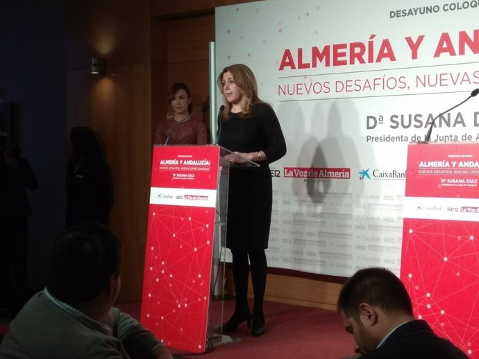 La presidenta de la Junta en Andalucía en un desayuno en Almería