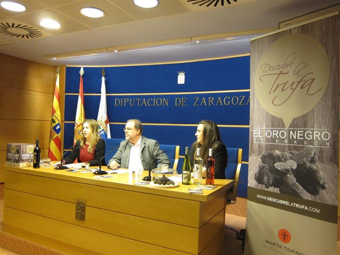 Tornos, Fuster y Usón han presentado la III edición de 'Descubre la trufa'