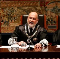 En Comú cuestiona la candidatura del expresidente del TC para Estrasburgo tras suspender en idiomas