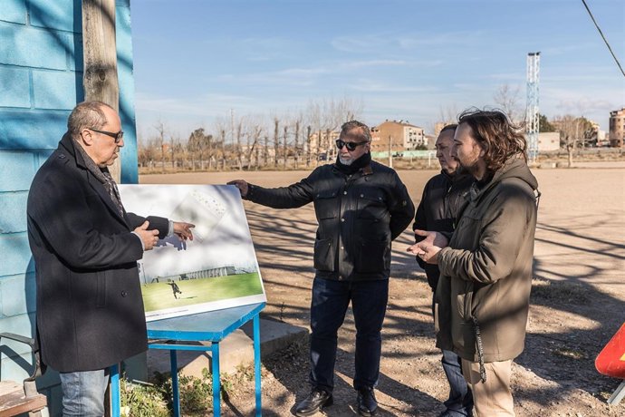 Híjar en el inicio de las obras del campo de fútbol de Casetas