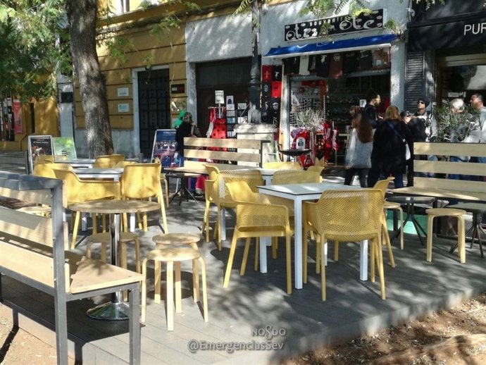 El Ayuntamiento denuncia un establecimiento en el Paseo Colón