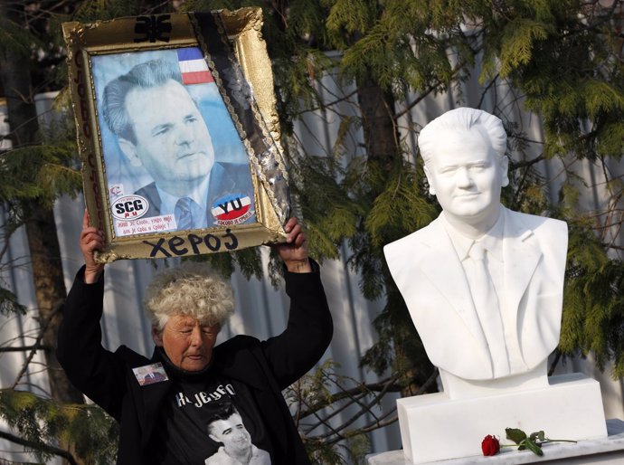 Homenaje a Milosevic en Pozarevac, su ciudad natal