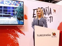 Cifuentes asegura que podrían llegar a las 2.000 las empresas que dejen Cataluña para llegar a Madrid