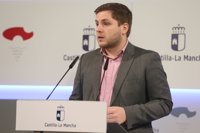 C-LM pide "valentía a Dolores o Dolors" para decir que contratar ginecólogos sin homologar no lo aprueba su Ministerio