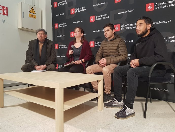 Josep Ricou, Laia Ortiz i dos joves del centre, Omar i Rashid