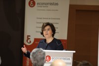 Santamaría dice que el FMI ha sido "prudente" con su "aviso" y llama a trabajar por la normalidad en Cataluña