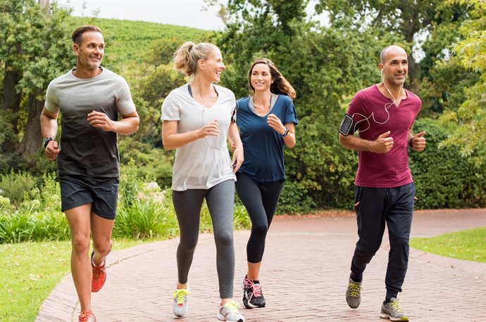 L'exercici físic regular millora la salut respiratòria.