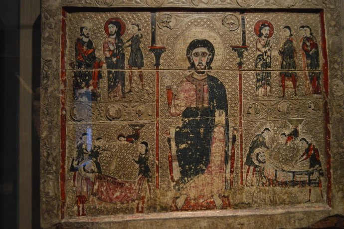 Frontal de Sant Vicenç de Tresserra expuesto en el Museu de Lleida