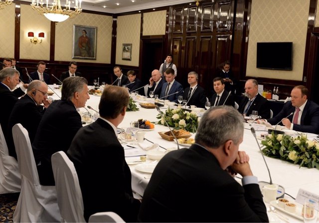 Reunión del presidente argentino con empresarios Rusos