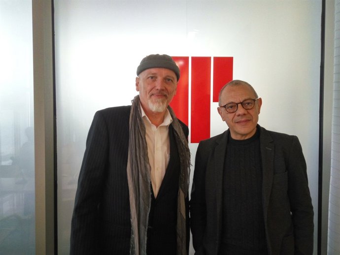 J. Lauwers i L. Pasqual en l'acte de presentació de l'obra