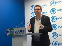 El PP reclama a la Junta "ayudas reales" tras cerrar el caladero de la chirla "a espaldas del sector"