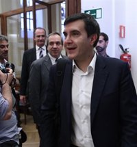 El Gobierno no ve recurrible la firma de la propuesta de investidura de Puigdemont pero está "pendiente" de los pasos