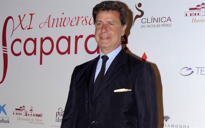 CAYETANO MARTÍNEZ DE IRUJO