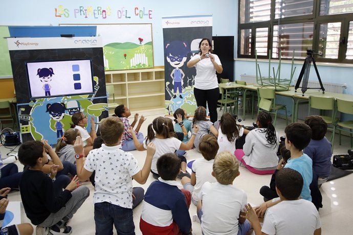 Alumnos en un taller de Playenergy de Fundación Endesa.