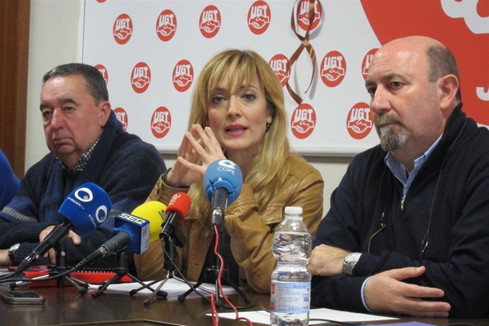 Carmen Castilla informa en rueda de prensa de los retos de UGT-A para 2018.