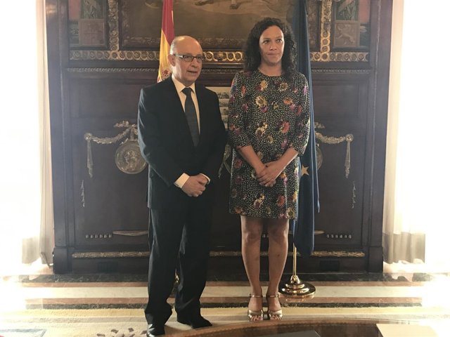 Cristóbal Montoro y Catalina Cladera