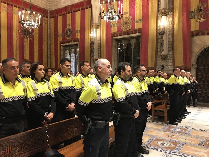 Nous comandaments de la promoció interna de la Guàrdia Urbana