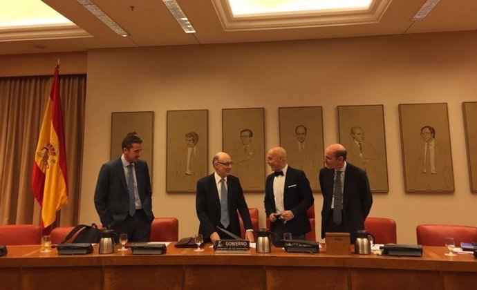 El ministro de Hacienda y Función Pública, Cristóbal Montoro, en el Congreso