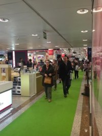 Los gallegos gastaron de media un 24% menos en las compras de la pasada Navidad, según una encuesta