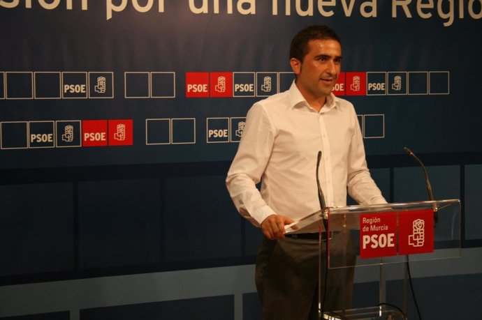 El secretario de Deportes de la Ejecutiva Municipal Socialista de Murcia, Juan L