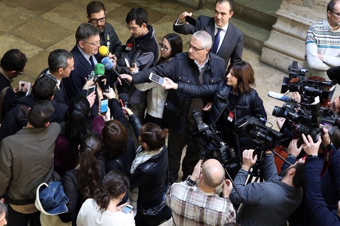 Ximo Puig y César Sánchez en el Palau de la Generalitat