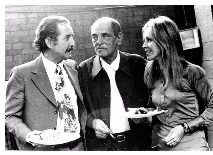 Carlos Fuentes, Silvia Lemus y Luis Buñuel a finales de los sesenta