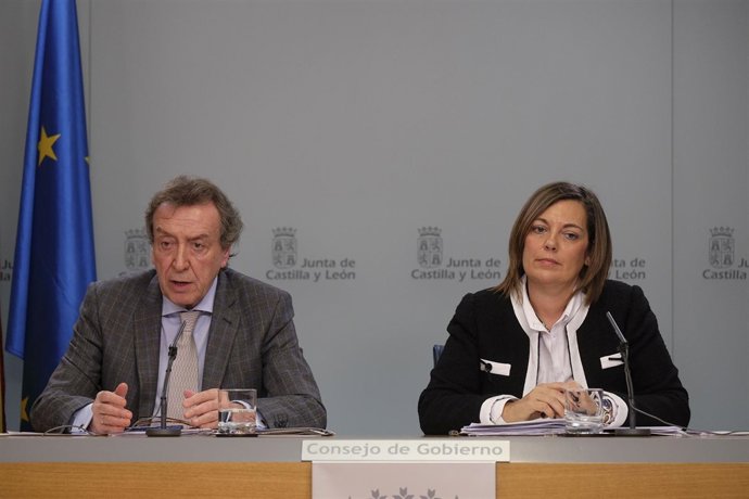 De Santiago-Juárez explica el decreto sobre Memoria Histórica