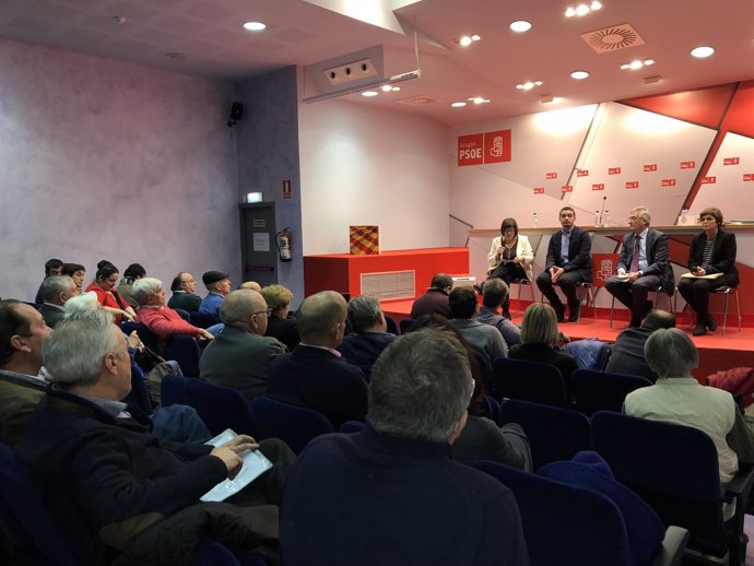 El PSOE Aragón ha celebrado esta tarde una asamblea abierta sobre el ICA