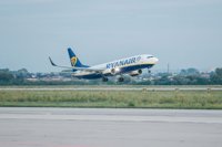 Ryanair ampliará frecuencias entre Manchester y Mallorca e Ibiza el próximo verano