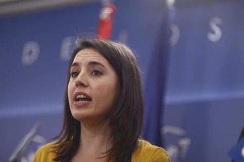 Irene Montero (Podemos) ofrece una rueda de prensa en el Congreso 