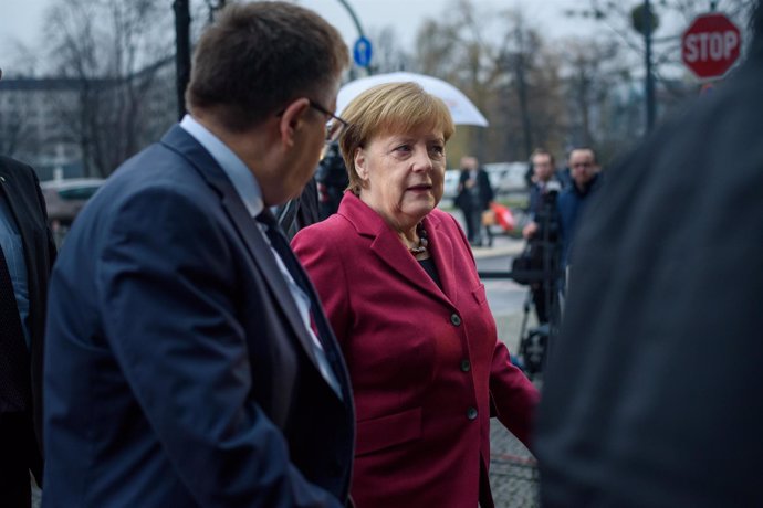 Angela Merkel a su llegada a las negociaciones de Gobierno