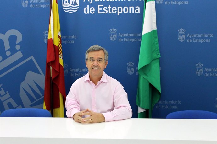 Alcalde de Estepona José María García Urbano PP Málaga regidor