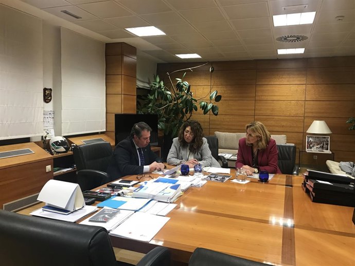 Gregorio Serrano López, Carmen Alba y Ana Beltrán.