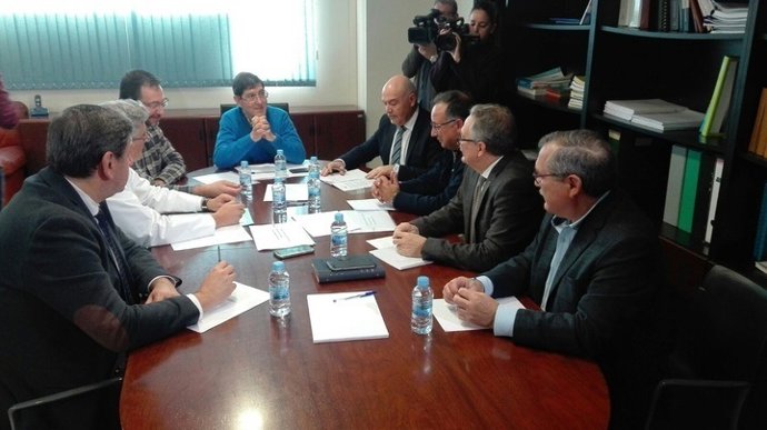 Reunión consejero de Salud con los equipos directivos del Complejo Hospitalario