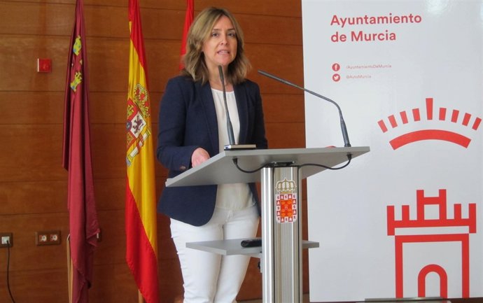 Conchita Ruiz en rueda de prensa