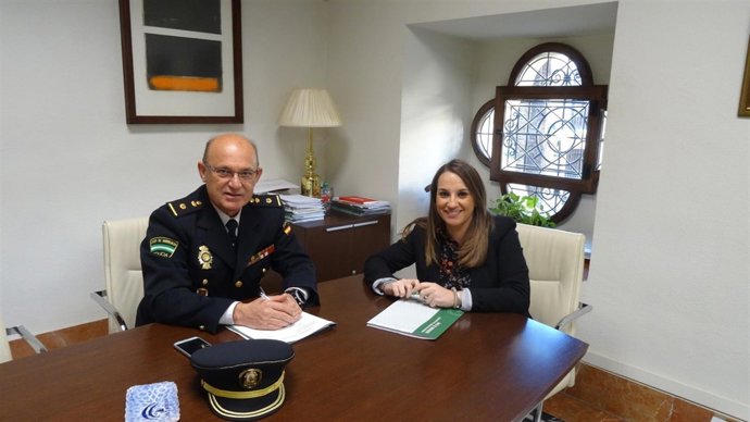 Ruiz y Monserrat, durante el encuentro mantenido