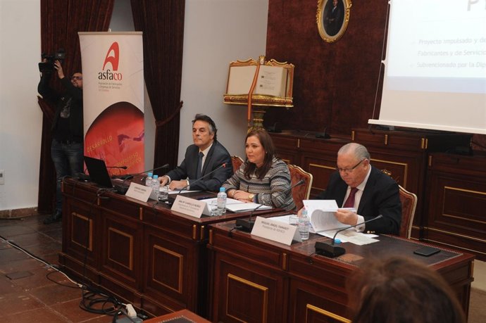 Carrillo, durante la presentación del informe