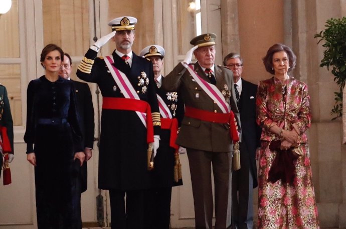 El Rey en la Pascua Militar junto a los reyes Juan Carlos y Sofía