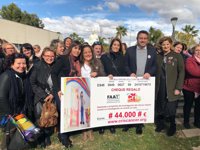 Mujeres taxistas de toda España recaudan 44.000 euros para la Fundación CRIS Contra el Cáncer