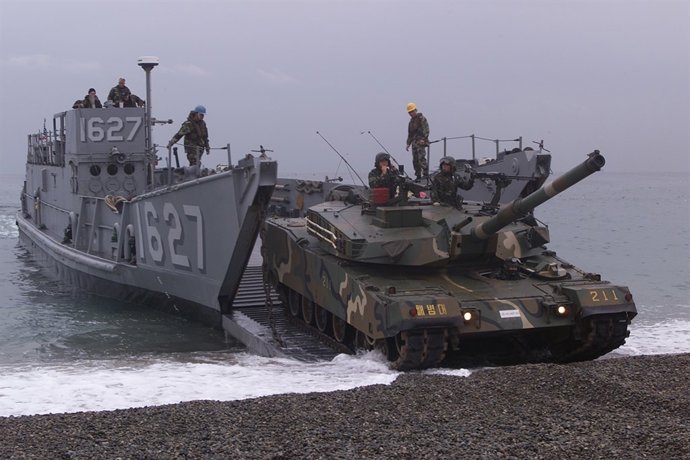 Desembarcament d'un carro de combat a Corea, maniobres Foal Eagle