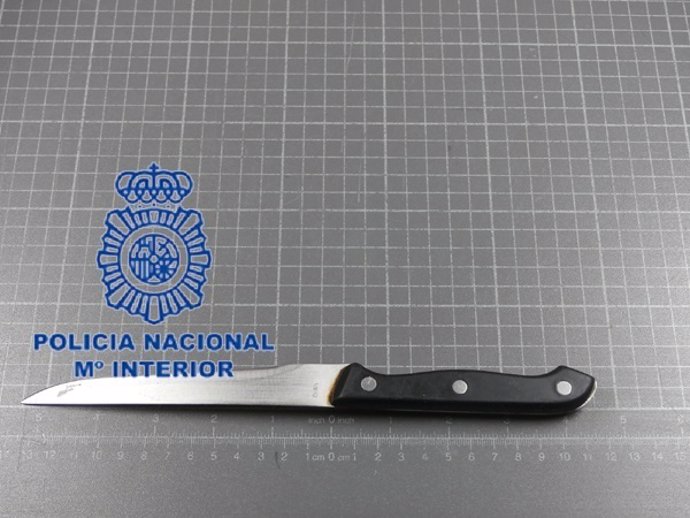 Nota Prensa Y Fotografía: "La Policía Nacional Detiene En Tres Días A Tres Menor
