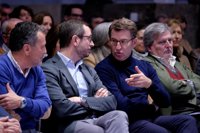 Maroto llama a "arrimar el hombro" para lograr el pacto educativo y Feijóo se ofrece a que Galicia "lo lidere"