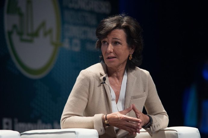 Ana Botín (Santander) en el Congreso de Industria Conectada 4.0