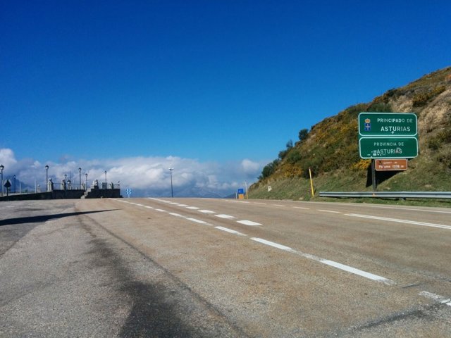 Puerto de Pajares, Asturias, León, carretera