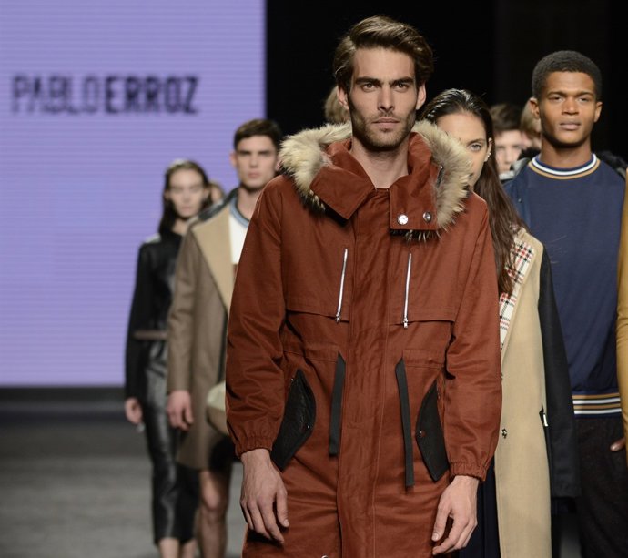 DESFILE PABLO ERROZ
