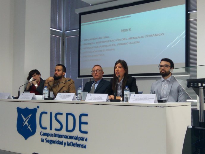 II Encuentro de Expertos en Seguridad y Defensa en Sevilla