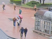 La lluvia y el viento persisten mañana en el sur y Canarias, pero las temperaturas suben